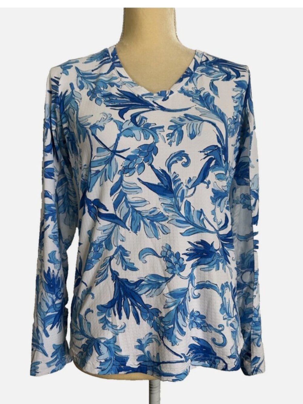 ICIKULS Blue Floral Top Mesh Arms Medium Sun Shirt